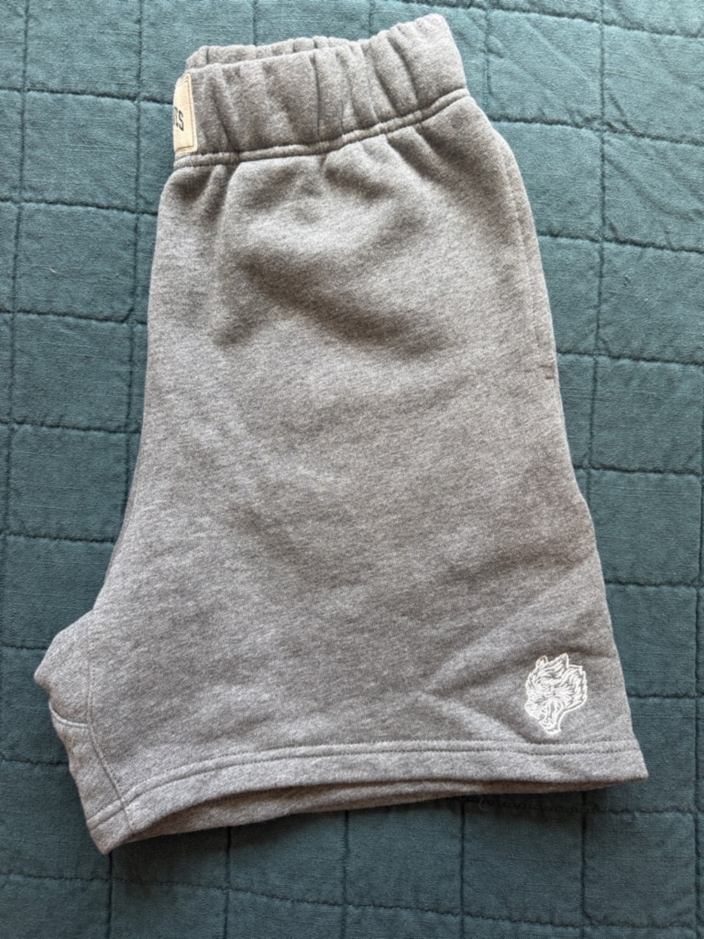 DarcSport Like New Dual Patch Lounge Sweat Shorts in Grey Medium 371/1000 - Picture 6 of 12